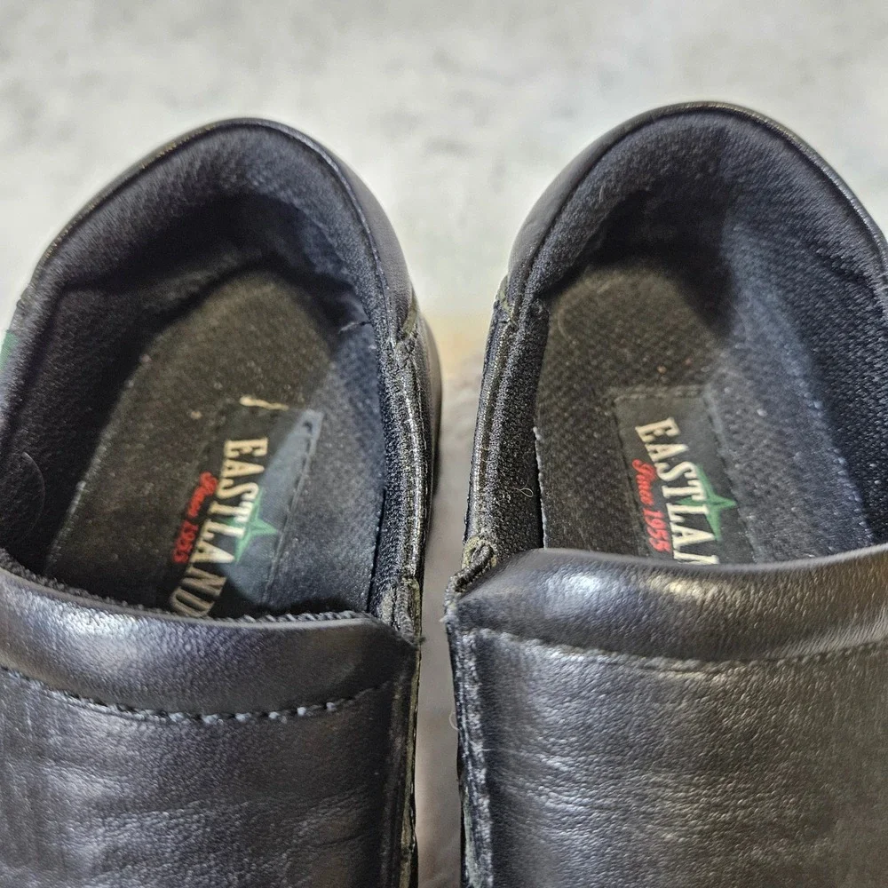 Eastland Black Newport Leather Slip On Loafers 7.5W WIDE Work Comfort Shoes Y2K